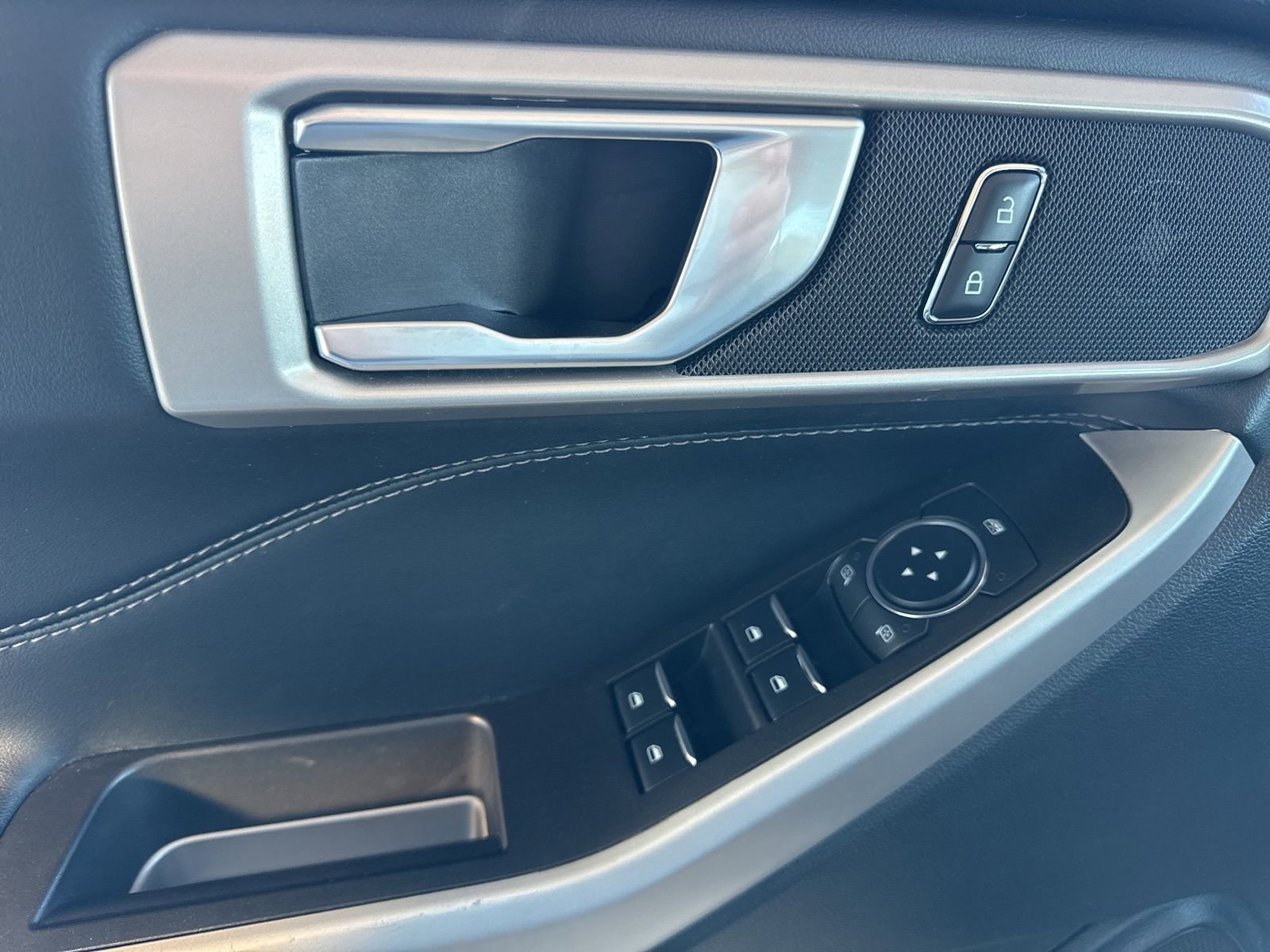 Certified 2023 Ford Explorer XLT w/ Equipment Group 202A image 25