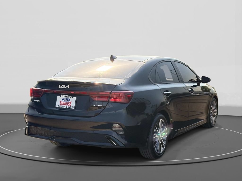 Used 2023 Kia Forte GT-Line w/ GT-Line Premium Package FWD image 5