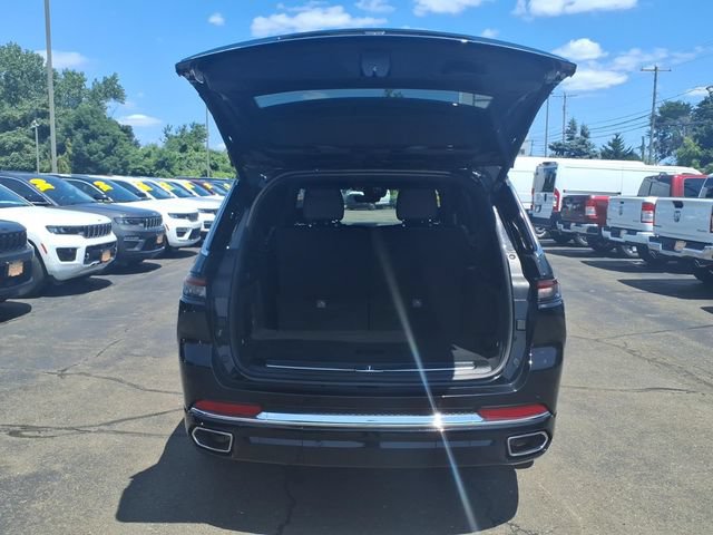 Used 2023 Jeep Grand Cherokee L Overland AWD/4WD image 7