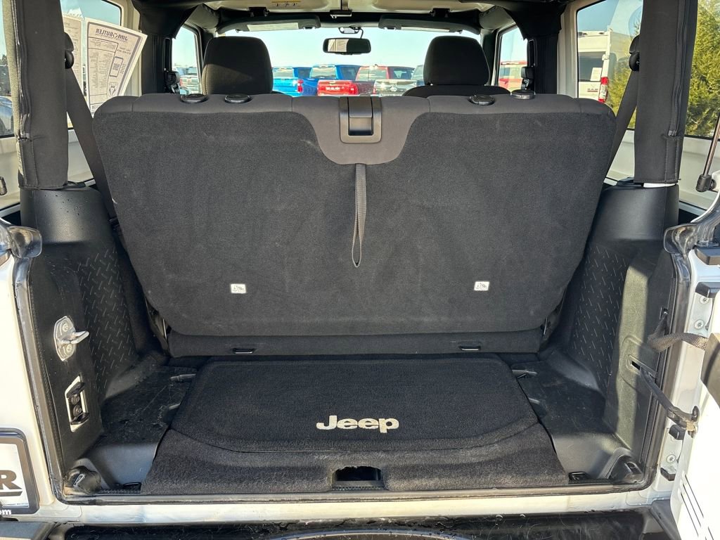 Used 2016 Jeep Wrangler Sport image 31