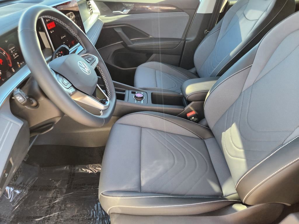 New 2026 Volkswagen Tiguan SE image 4