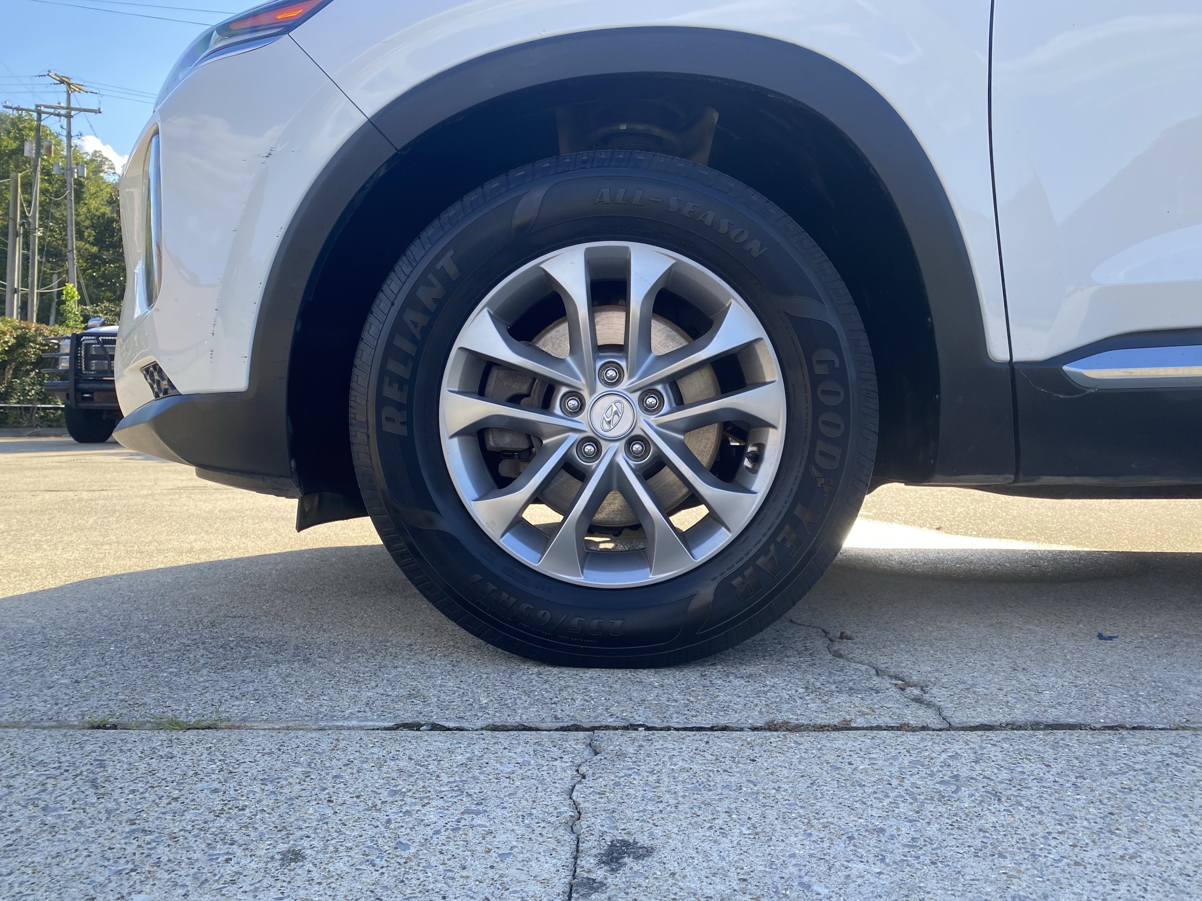 Used 2020 Hyundai Santa Fe SE image 33