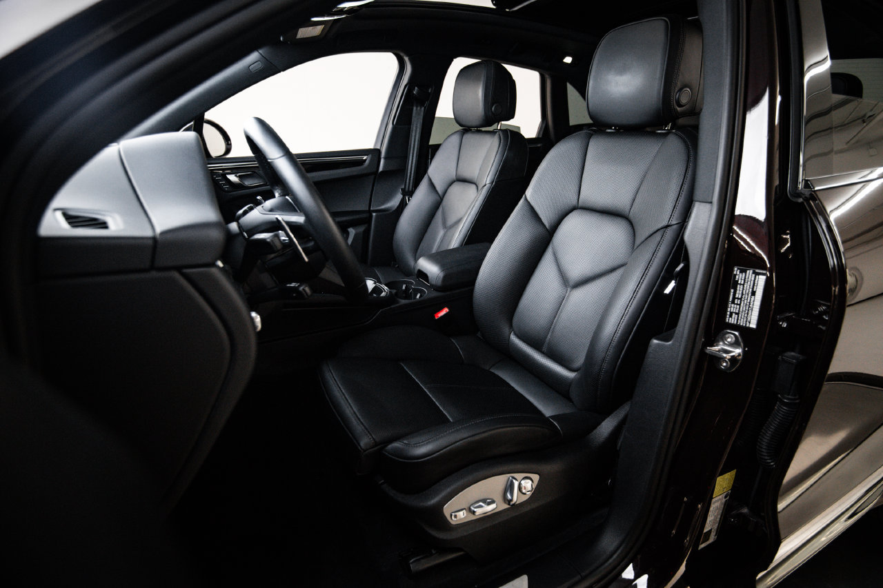 Certified 2026 Porsche Macan S AWD/4WD image 5
