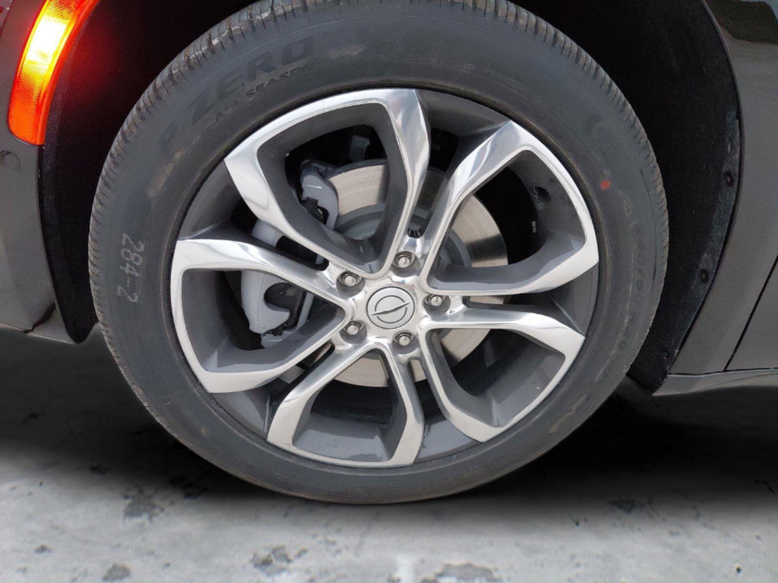 New 2026 Chrysler Pacifica Pinnacle image 14