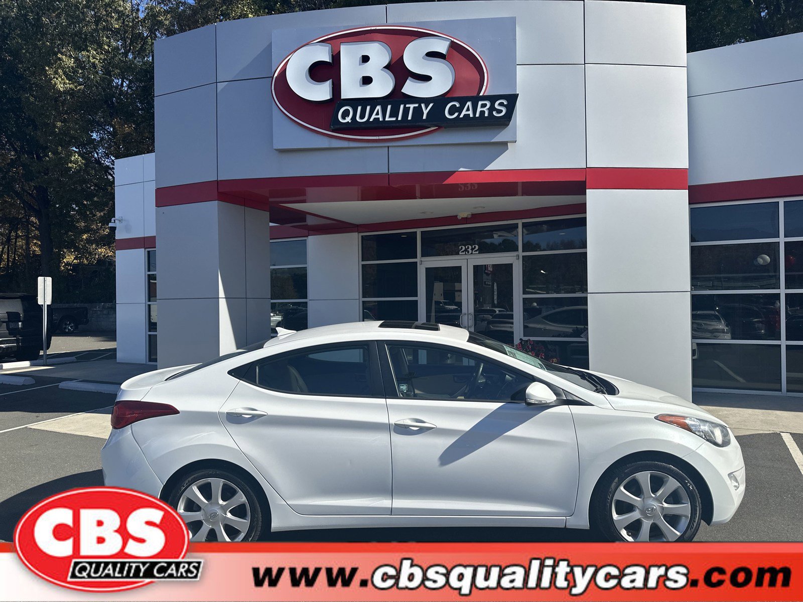 Used 2013 Hyundai Elantra Limited image 1