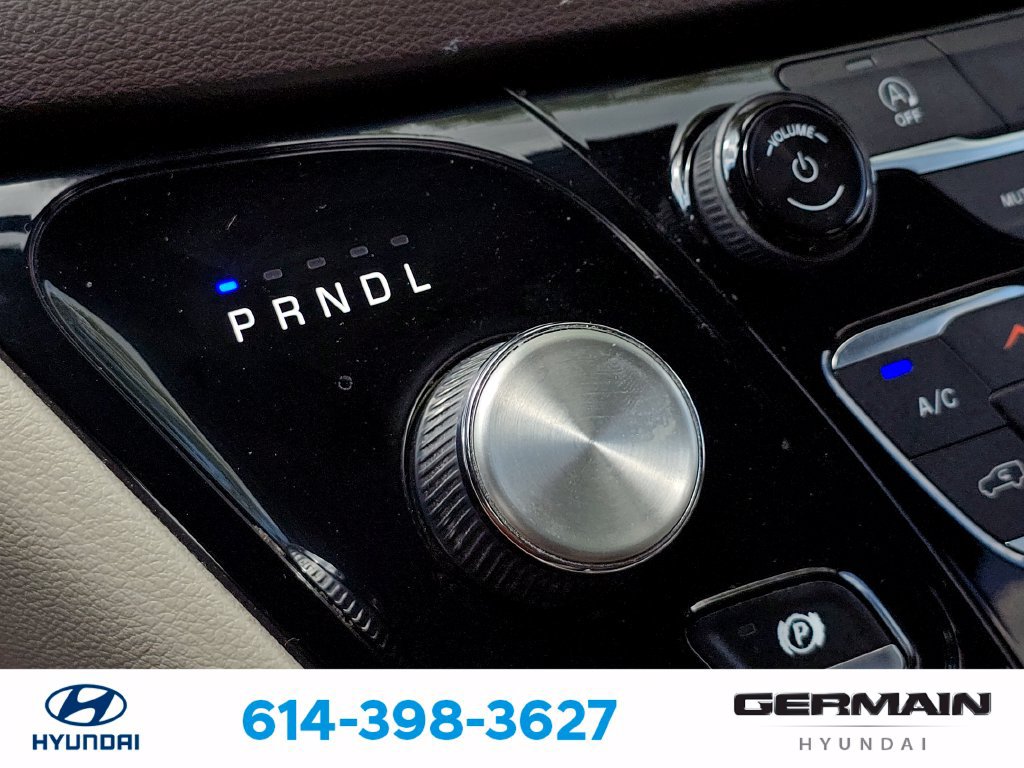 Used 2020 Chrysler Pacifica Touring-L Plus FWD image 25