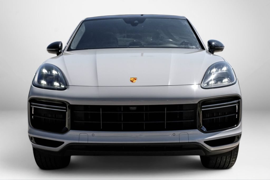 Used 2023 Porsche Cayenne Turbo AWD/4WD image 3