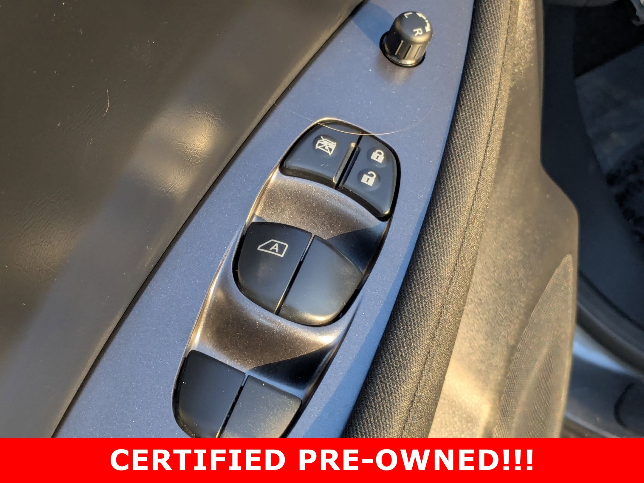 Certified 2024 Nissan Leaf S image 12