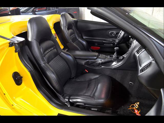 Used 2002 Chevrolet Corvette Convertible w/ Preferred Equipment Group2 RWD image 21