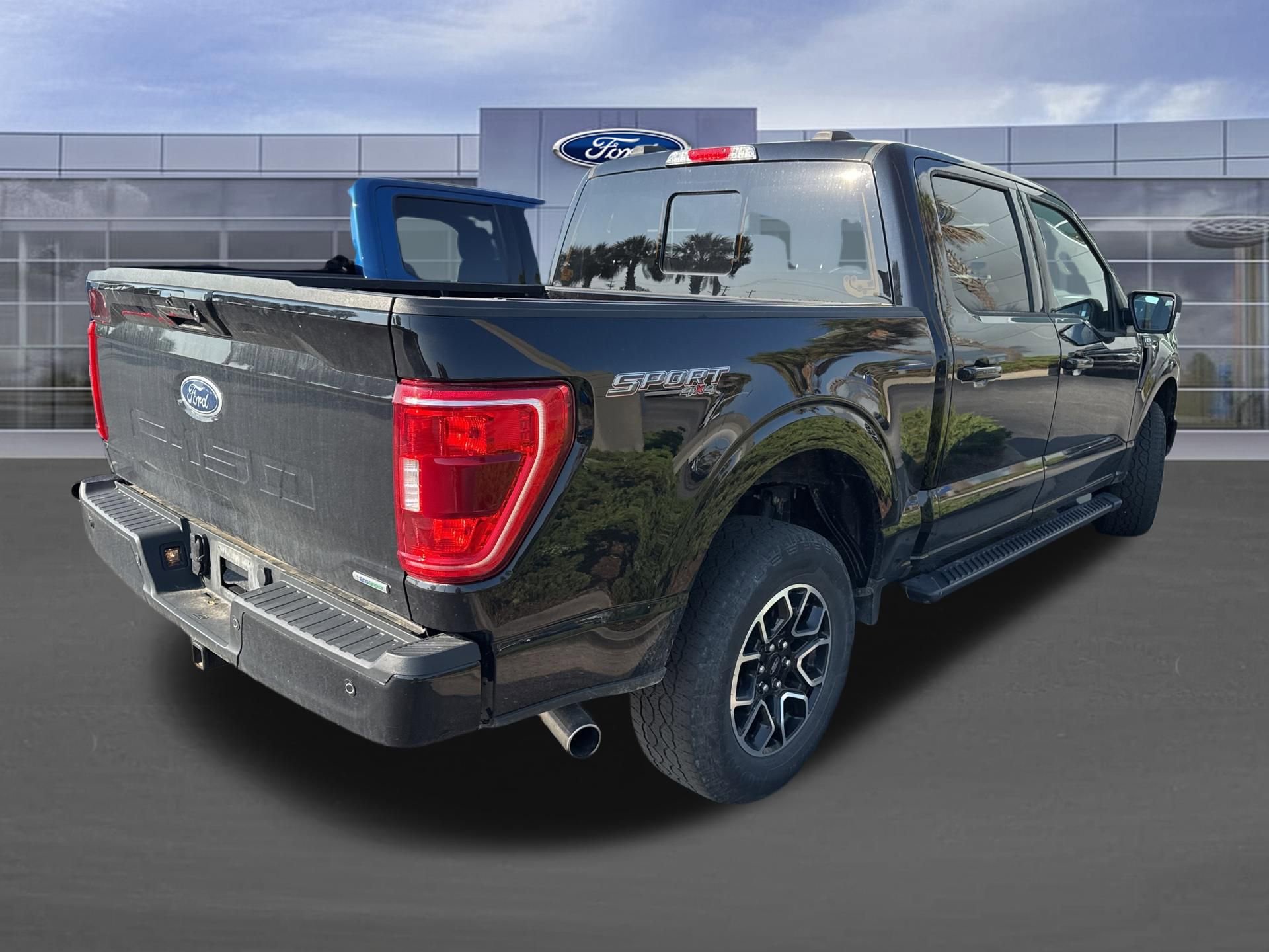Used 2023 Ford F150 XLT w/ Equipment Group 302A High AWD/4WD image 4
