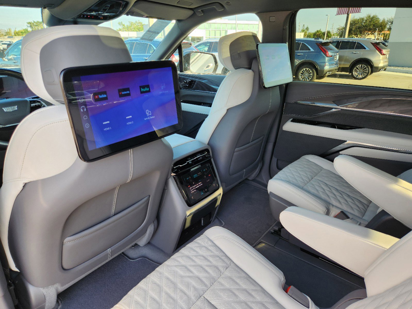 New 2025 Cadillac Escalade IQ Sport 1 w/ Smart Trailering package AWD/4WD image 14