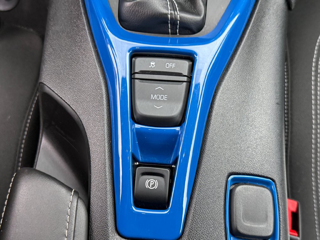 Used 2020 Chevrolet Camaro LS RWD image 18