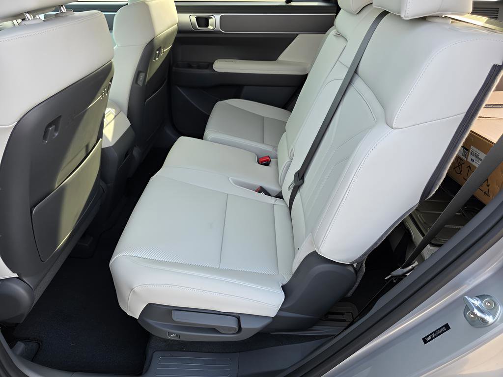 New 2026 Hyundai Santa Fe SEL image 11