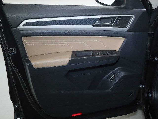 Used 2023 Volkswagen Atlas Cross Sport SE AWD/4WD image 15