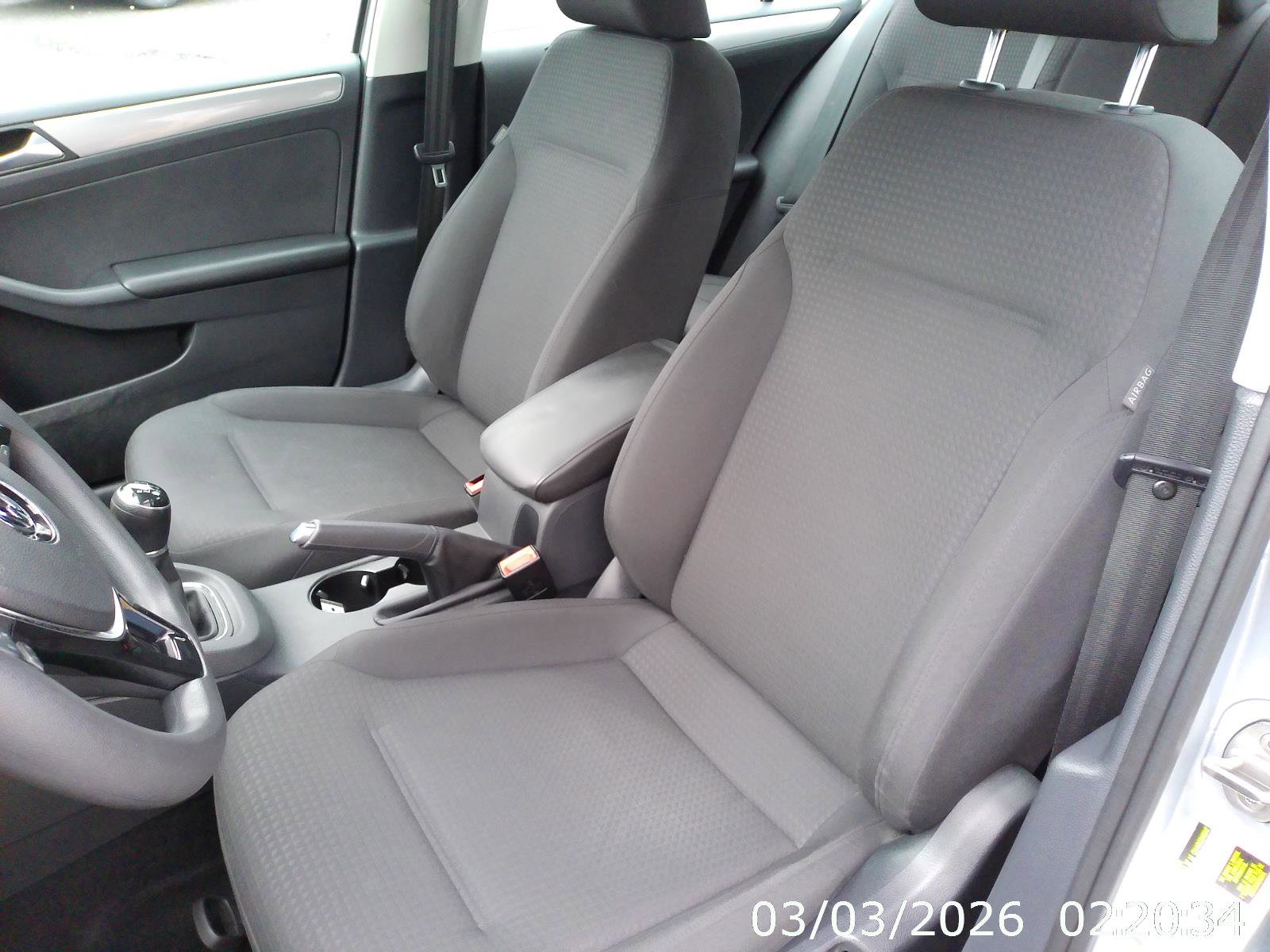 Used 2015 Volkswagen Jetta SE FWD image 12