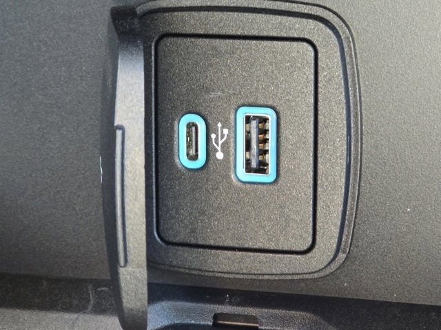 Used 2024 Ford Bronco Badlands image 14