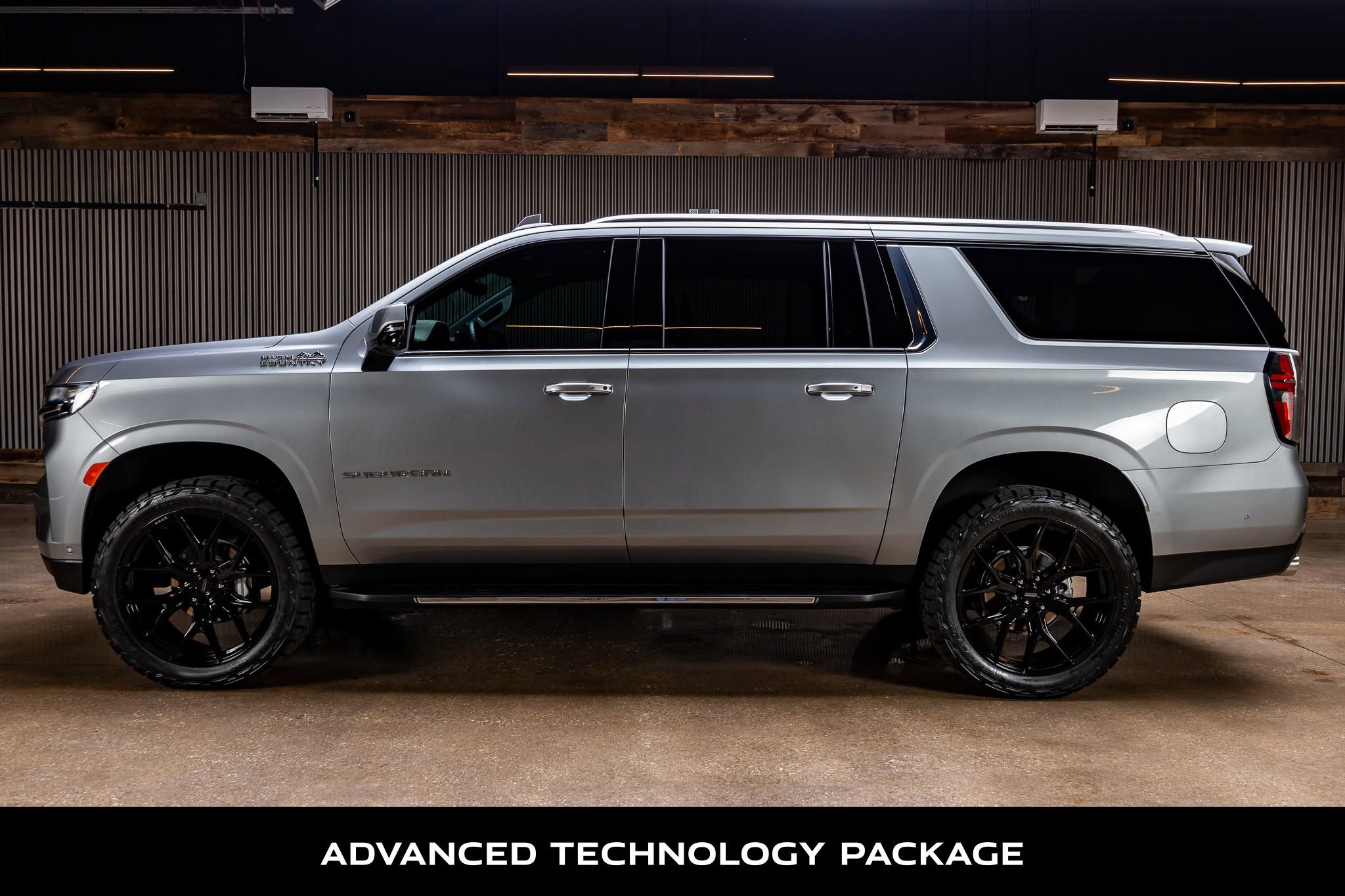 Used 2024 Chevrolet Suburban High Country w/ Advanced Technology Package AWD/4WD image 6