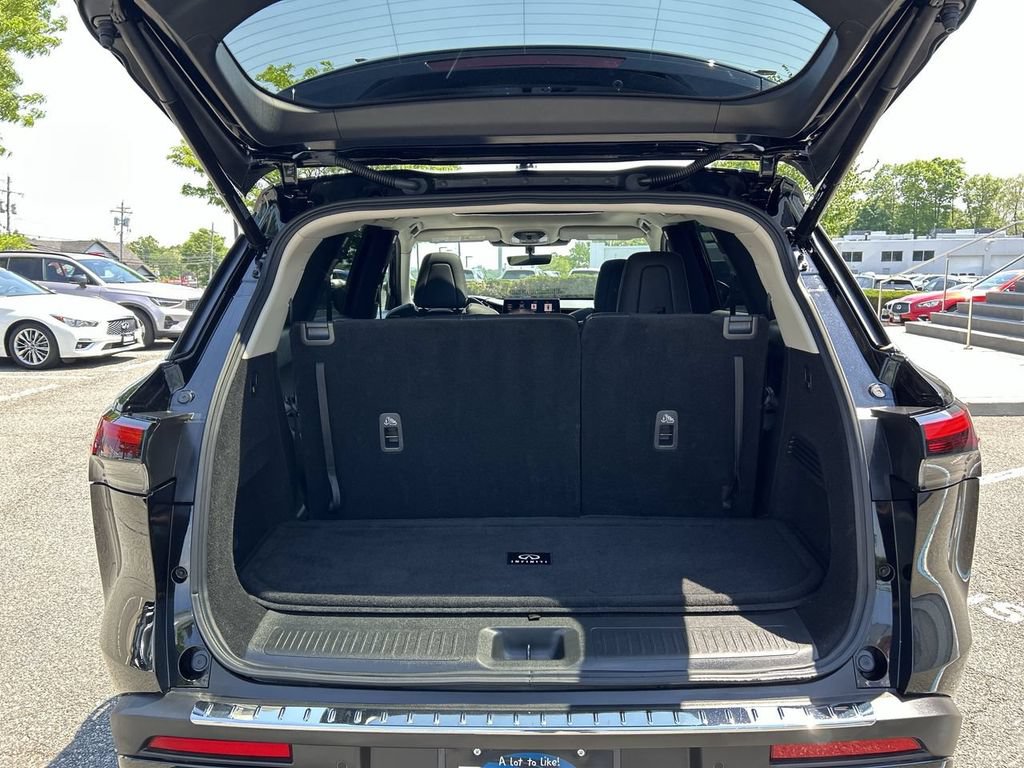 Used 2025 INFINITI QX60 Pure w/ Cargo Package AWD/4WD image 28