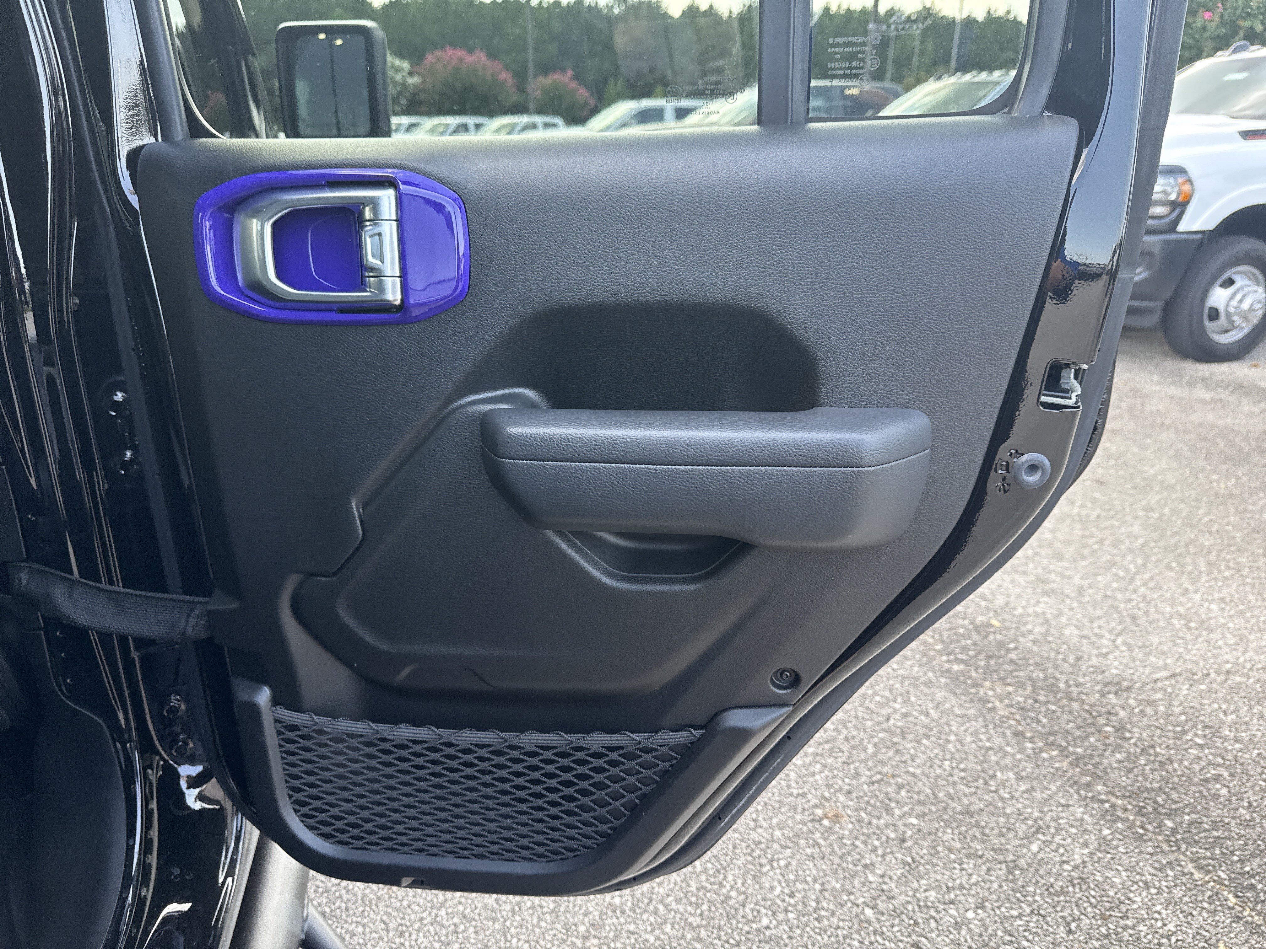 Used 2024 Jeep Wrangler Unlimited Sport AWD/4WD image 16