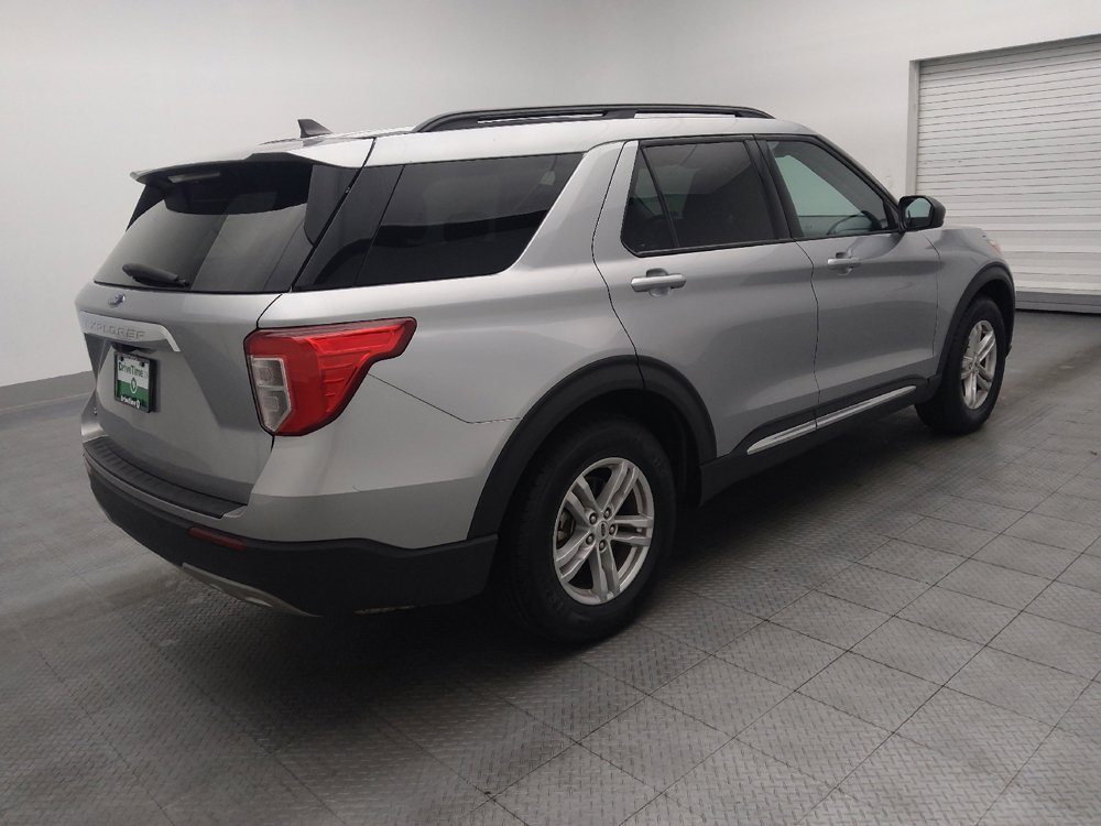 Used 2024 Ford Explorer XLT w/ Equipment Group 202A image 10