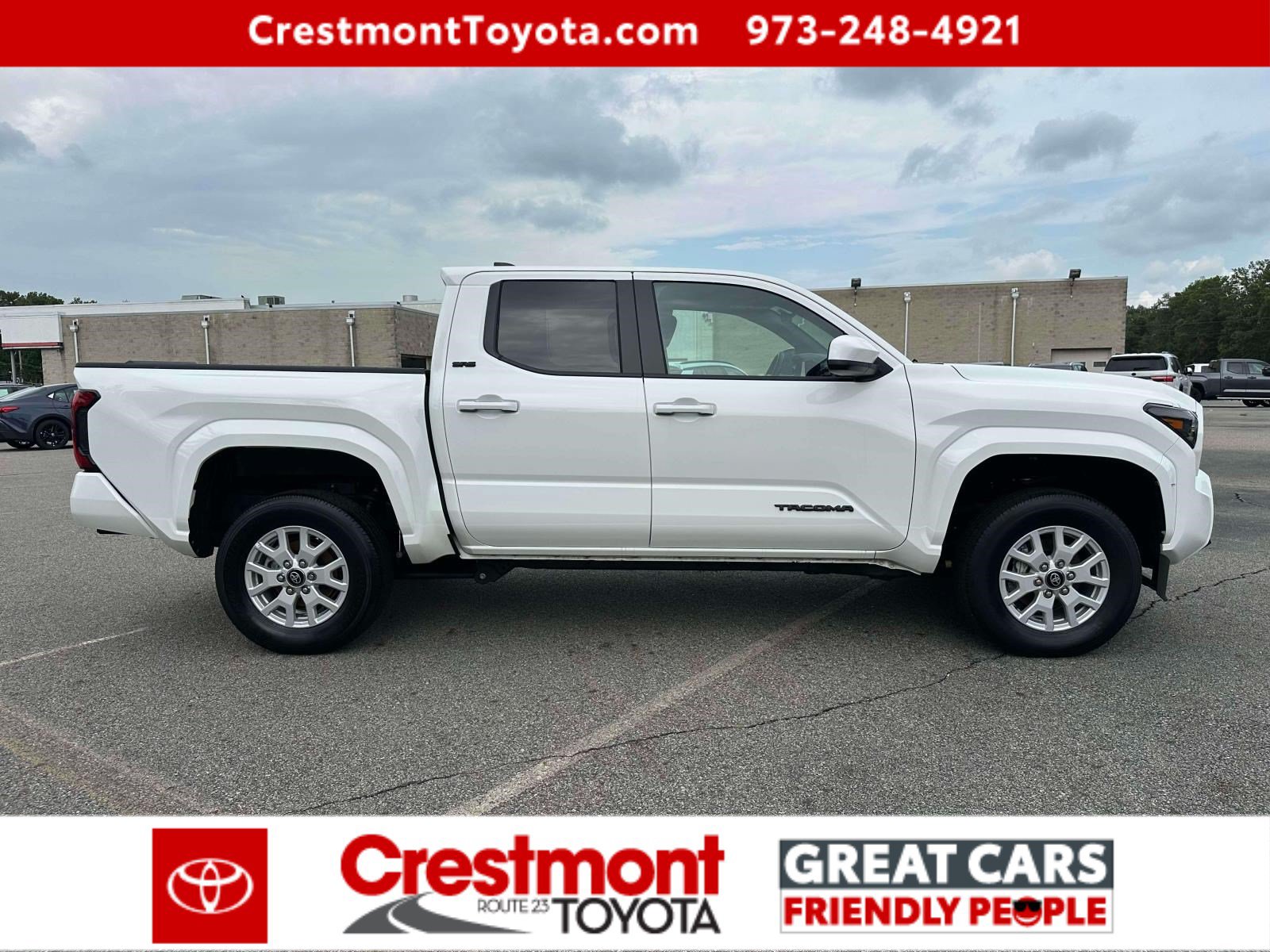 Certified 2025 Toyota Tacoma SR5 AWD/4WD image 5