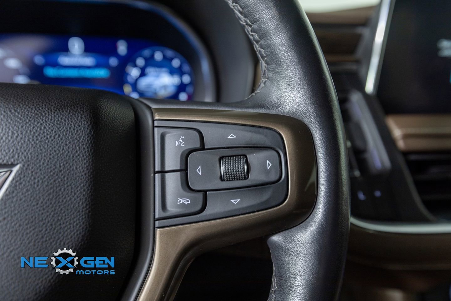 Used 2024 Chevrolet Suburban High Country w/ Advanced Technology Package image 15