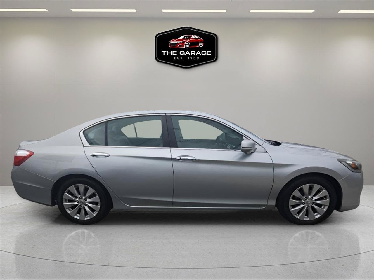 Used 2015 Honda Accord EX-L image 7