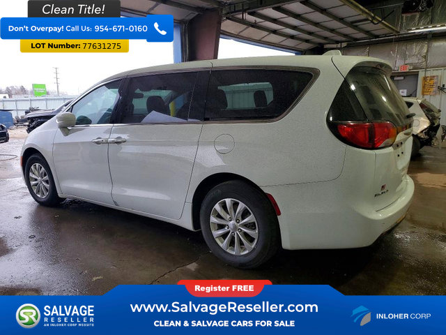 Used 2018 Chrysler Pacifica Touring Plus image 3