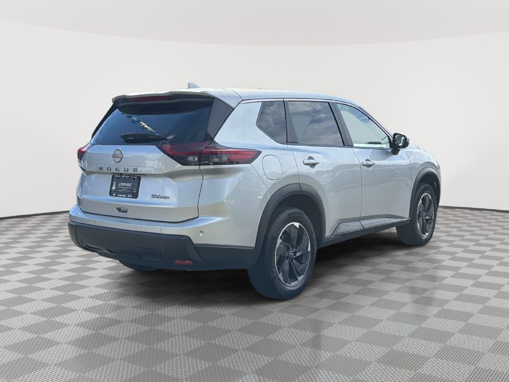 Used 2024 Nissan Rogue SV AWD/4WD image 9