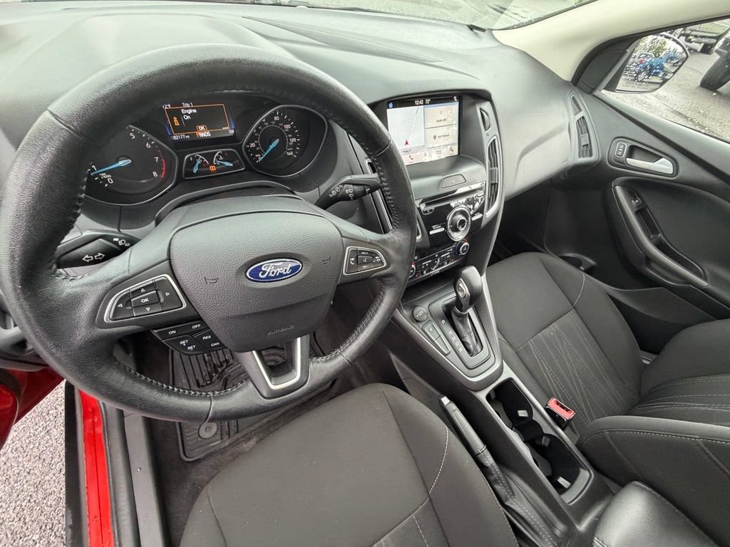 Used 2018 Ford Focus SEL w/ Cold Weather Package FWD image 13