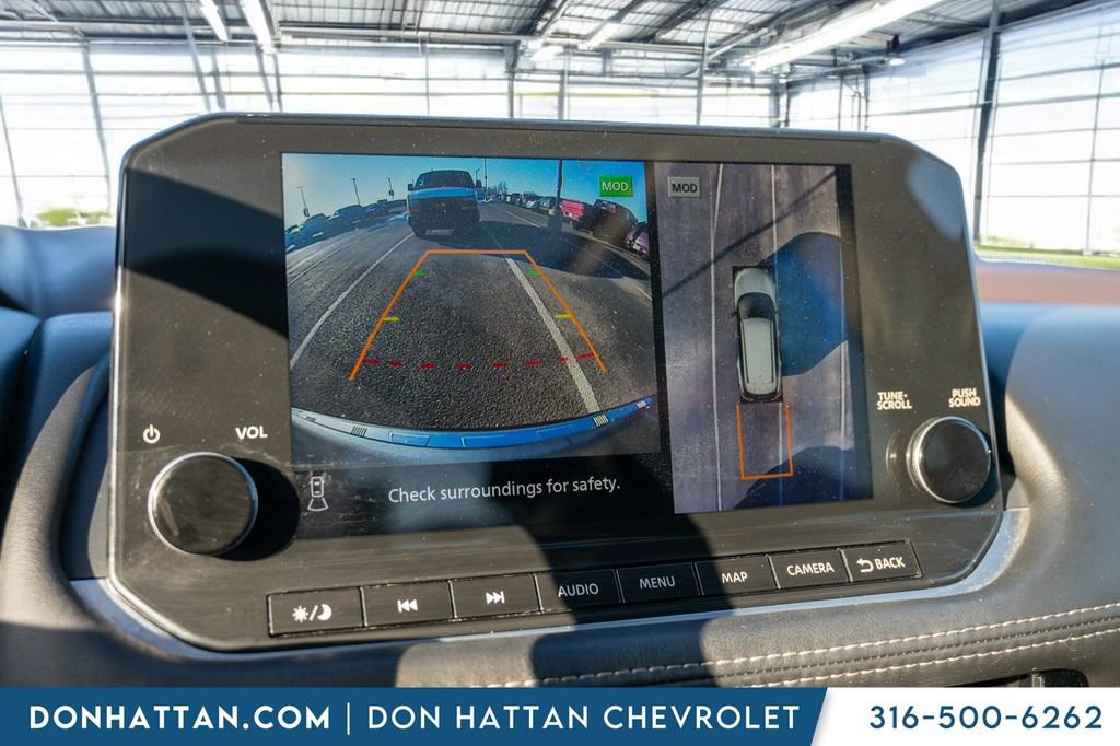 Used 2023 Nissan Rogue SL w/ SL Premium Package image 18