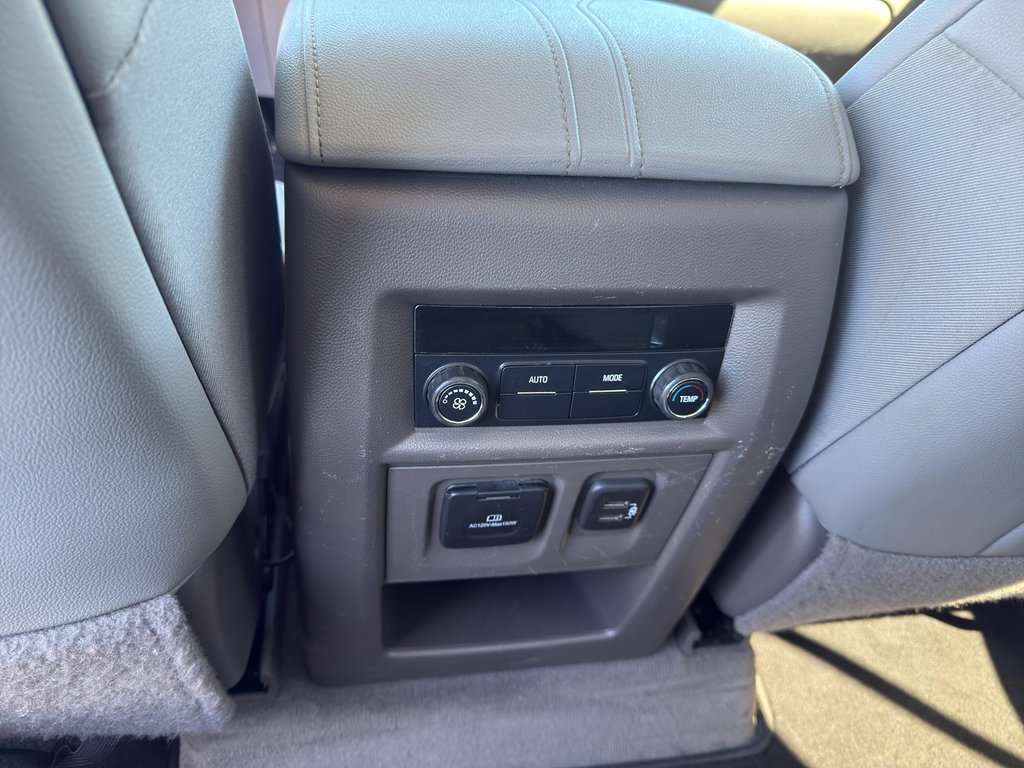 Used 2020 Chevrolet Traverse LT w/ LT Premium Package image 26