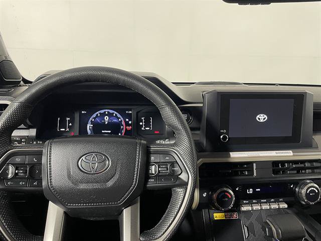 Certified 2024 Toyota Tacoma SR5 AWD/4WD image 15