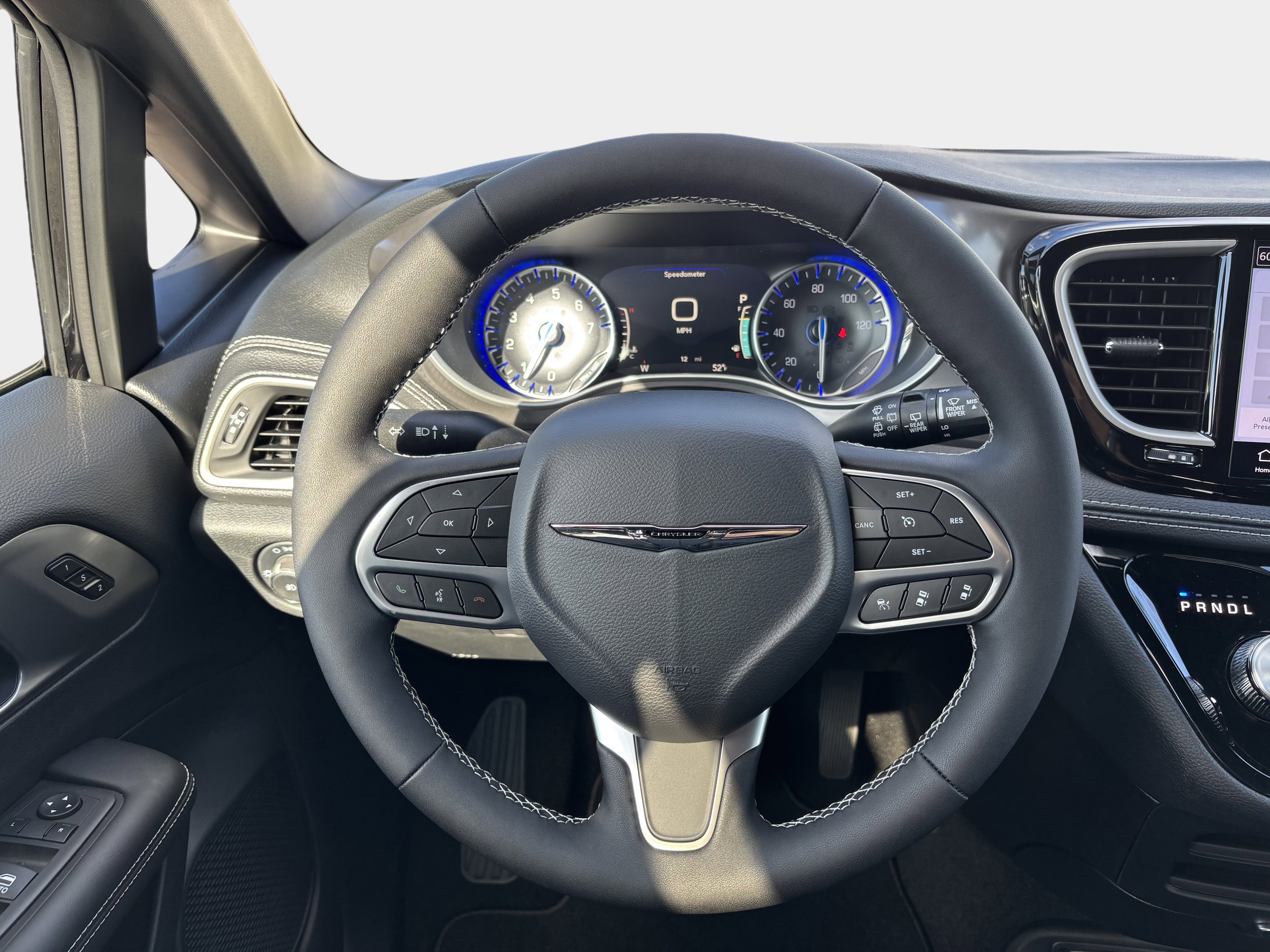 New 2026 Chrysler Pacifica Select image 16