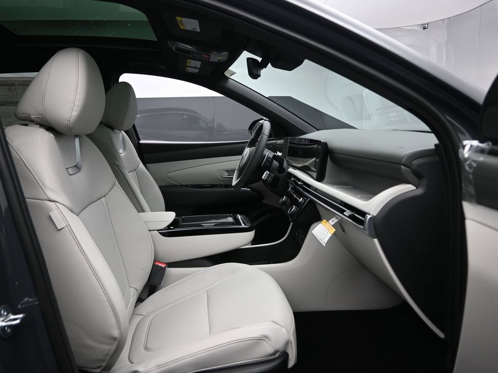New 2026 Hyundai Tucson Limited image 32
