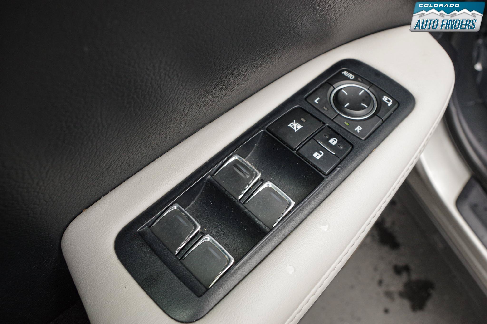 Used 2020 Lexus RX 350L Premium w/ Premium Package AWD/4WD image 11