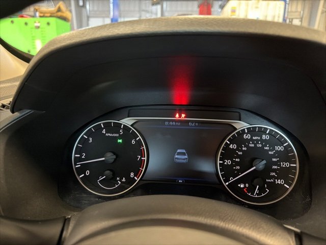 Used 2024 Nissan Altima 2.5 SV image 23