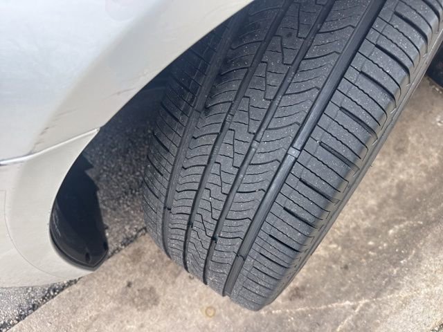 Used 2012 Chevrolet Impala LT w/ LT Sunroof Package image 9