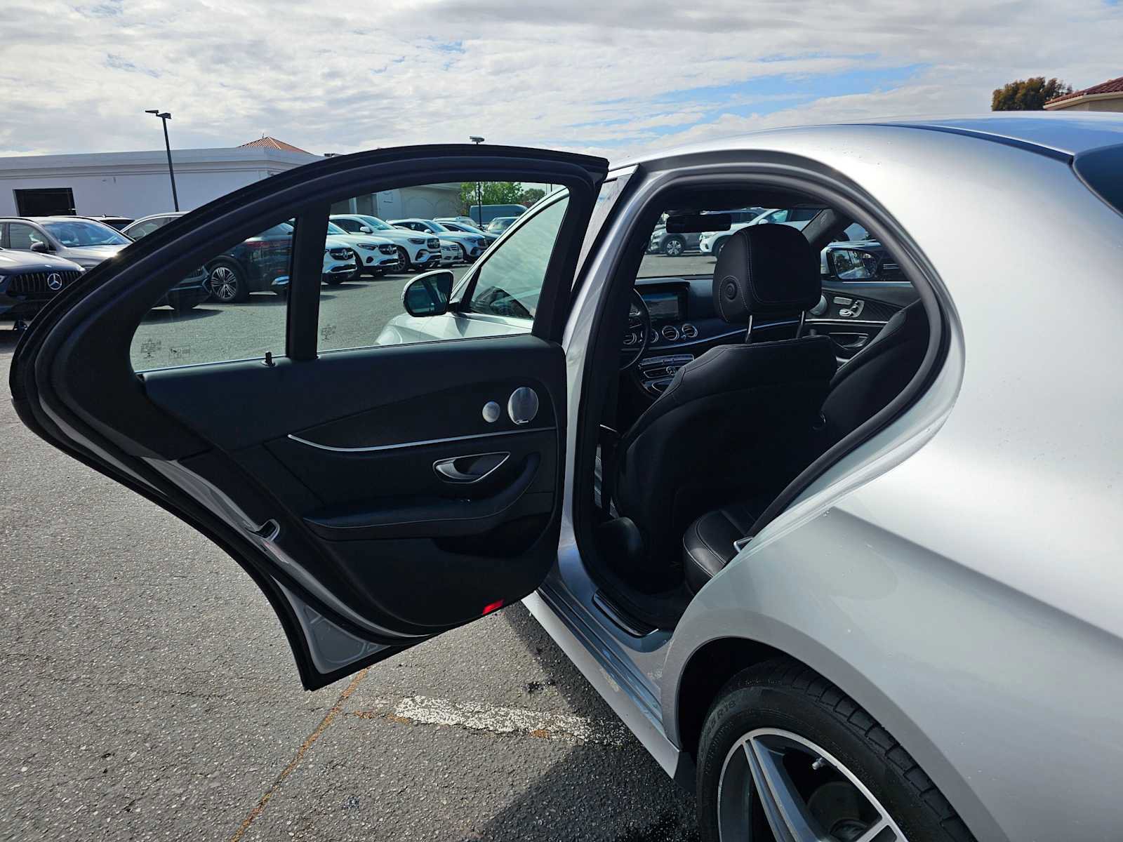 Used 2017 Mercedes-Benz E 300 image 15