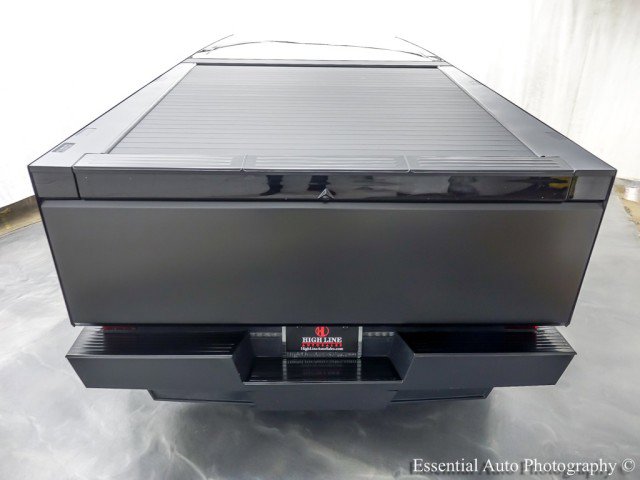 Used 2024 Tesla Cybertruck AWD Crew Cab image 7
