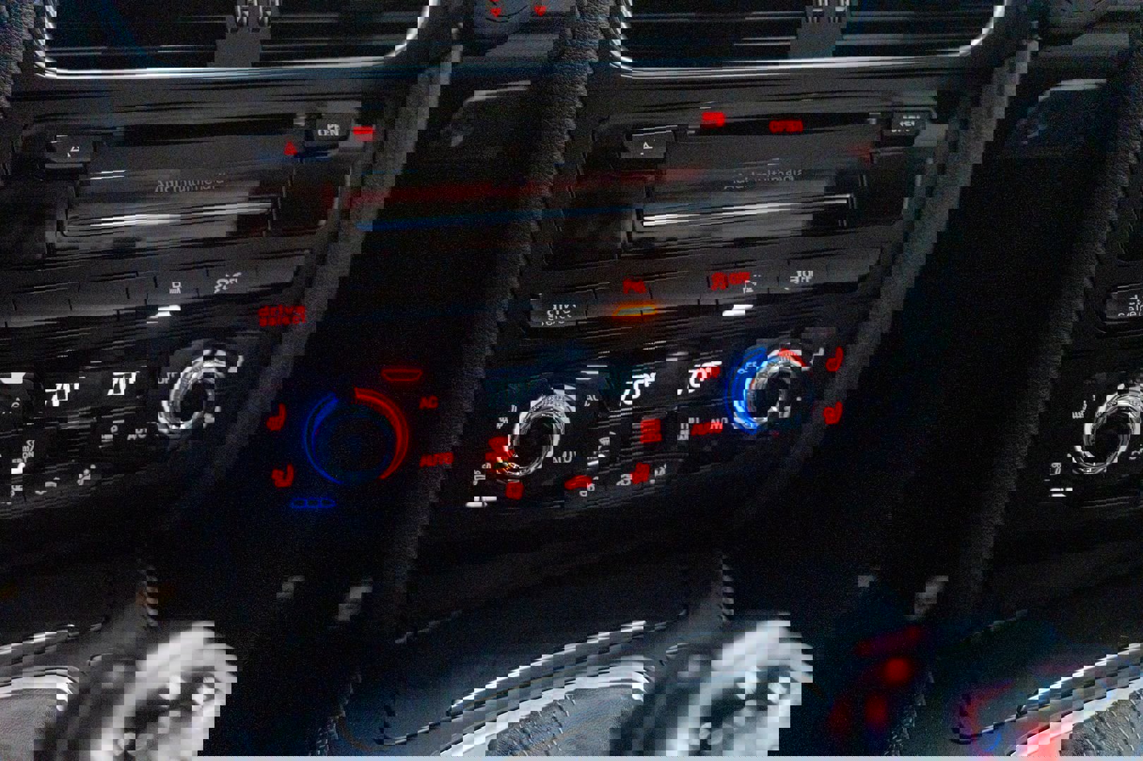 Used 2014 Audi RS 5 Cabriolet image 48