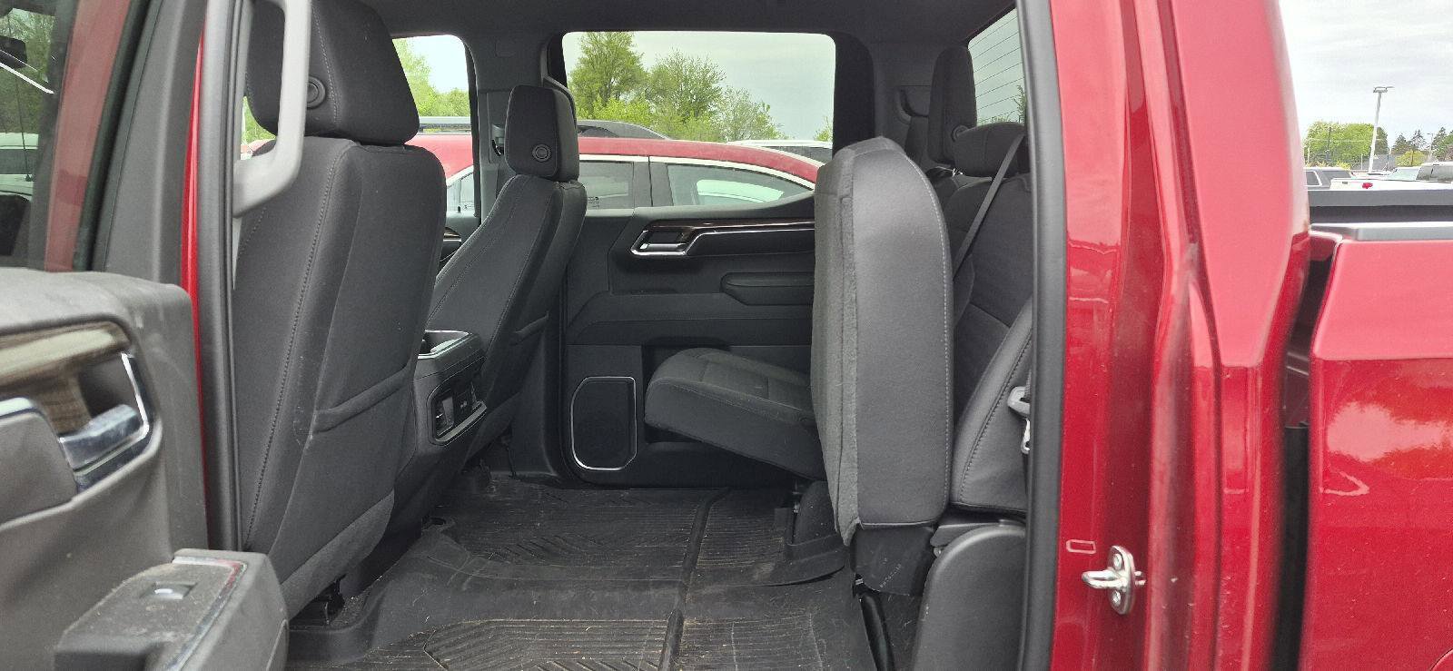 Used 2023 Chevrolet Silverado 1500 LT Trail Boss w/ Protection Package AWD/4WD image 7
