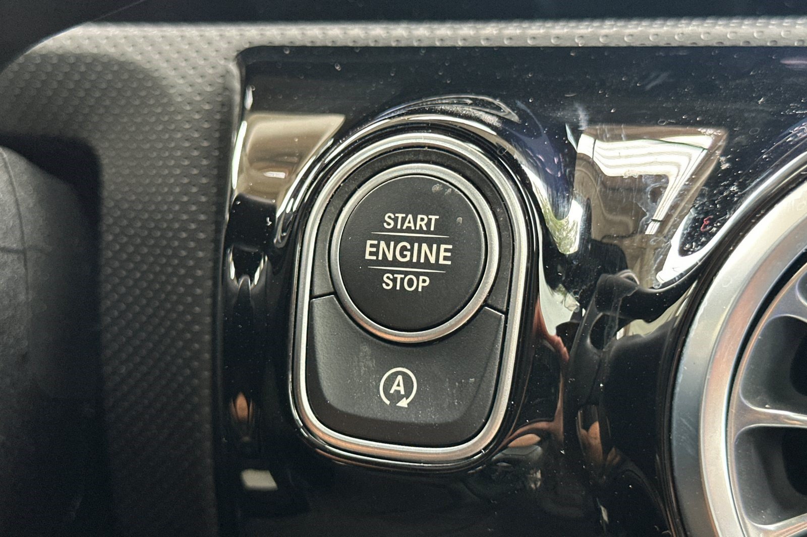 Certified 2025 Mercedes-Benz CLA 250 4MATIC image 16