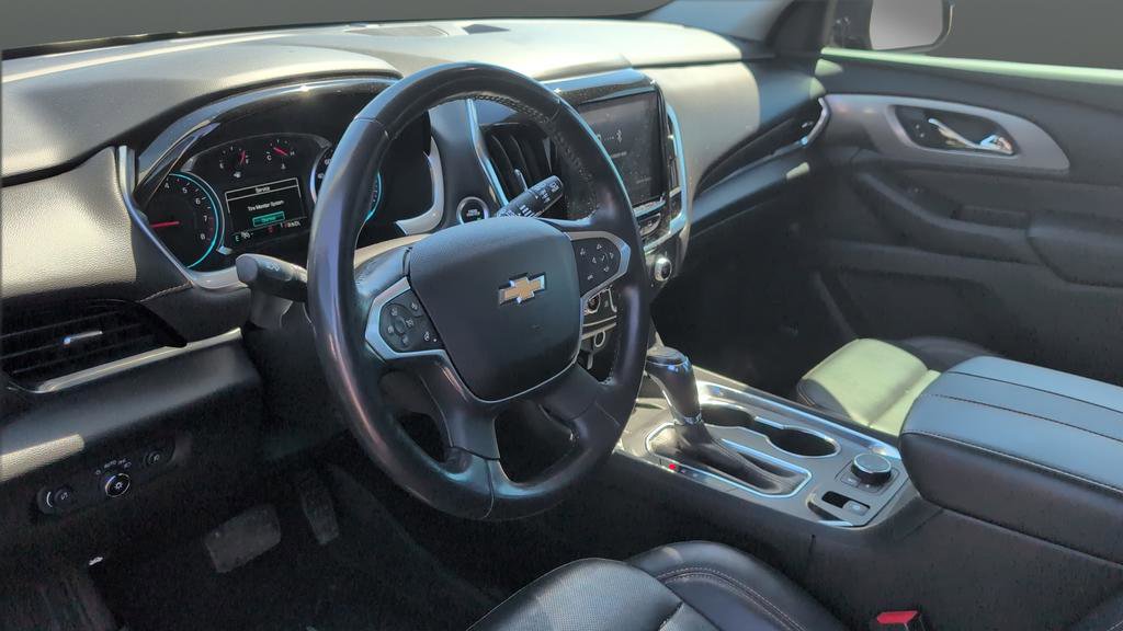 Used 2019 Chevrolet Traverse Premier w/ Redline Edition AWD/4WD image 13