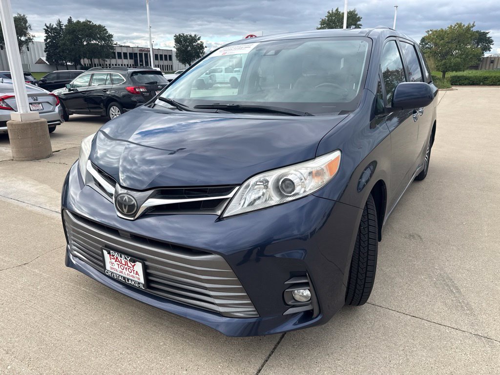 Used 2020 Toyota Sienna XLE FWD image 6