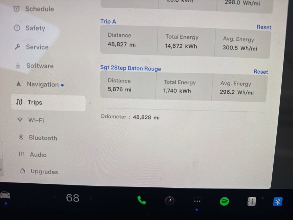 Used 2023 Tesla Model S Standard Range image 13