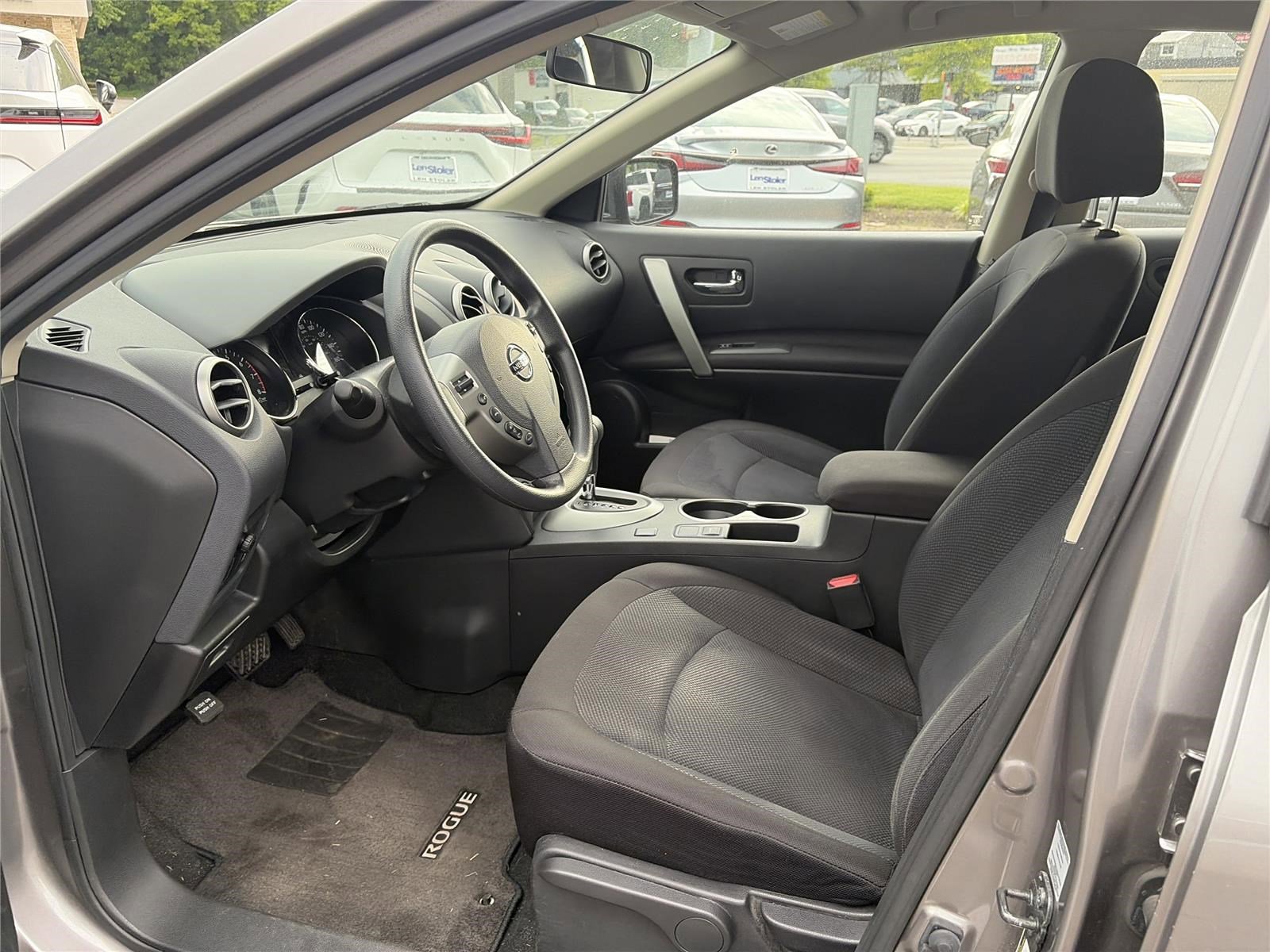 Used 2015 Nissan Rogue S w/ Convenience Package FWD image 10