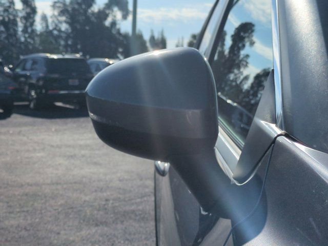 Used 2023 Nissan Rogue SV FWD image 13