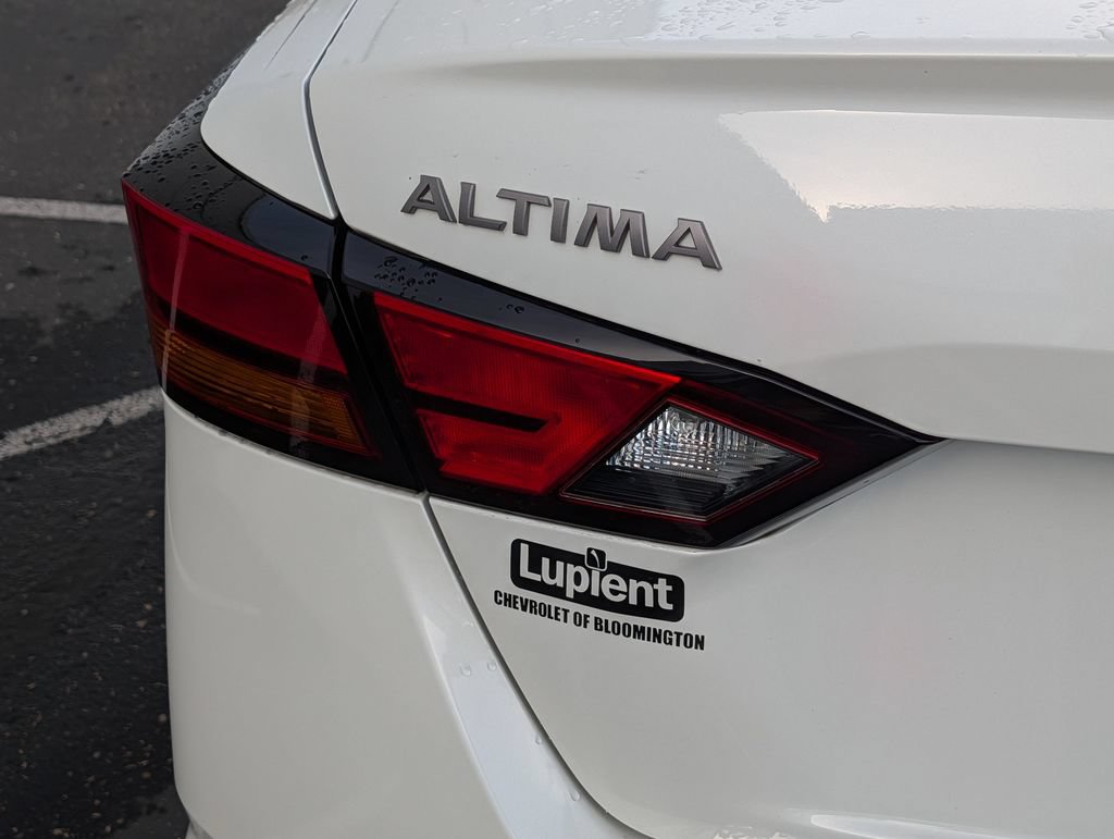 Used 2023 Nissan Altima 2.5 SV AWD/4WD image 5