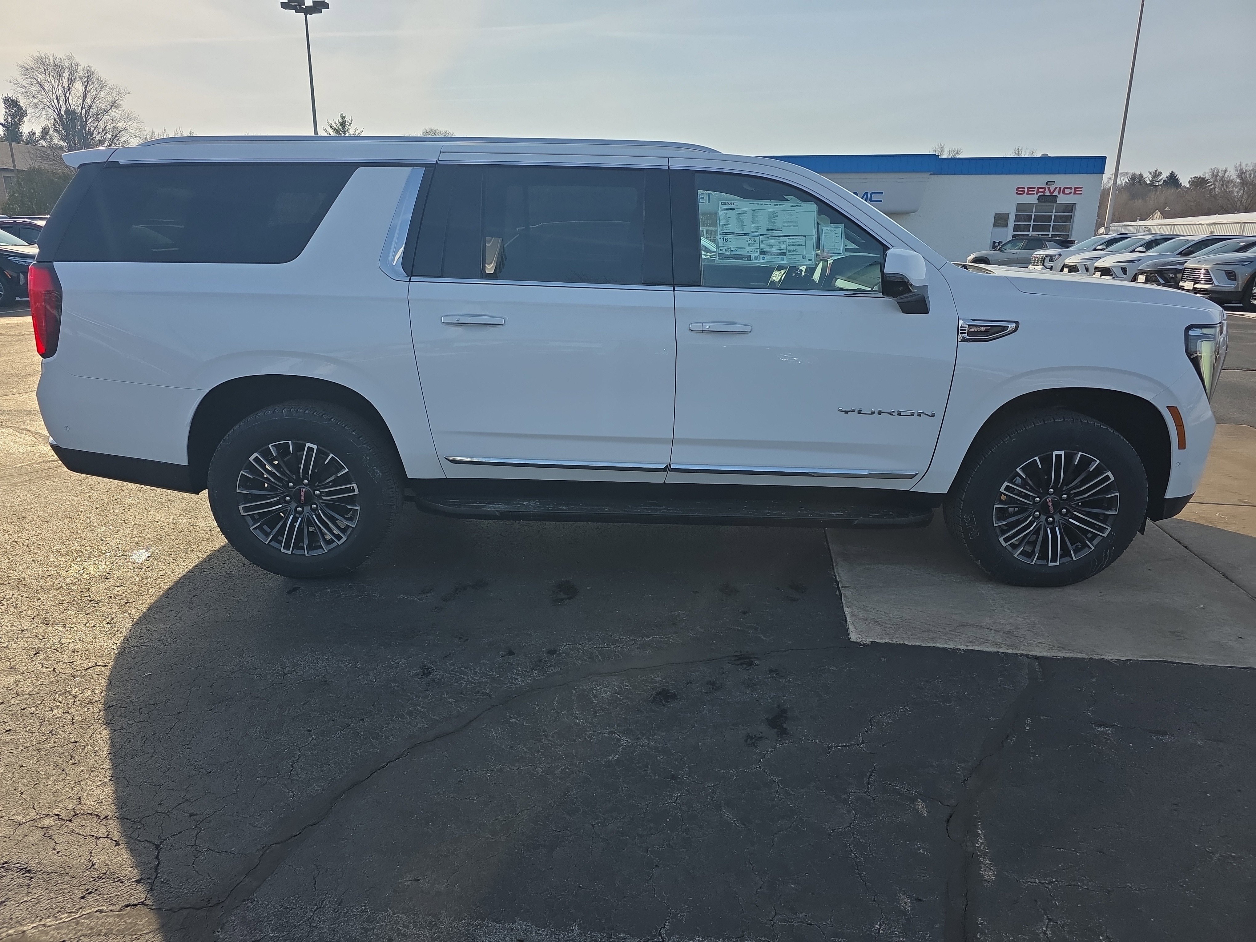 New 2026 GMC Yukon XL Elevation w/ LPO, Floor Liner Package image 33